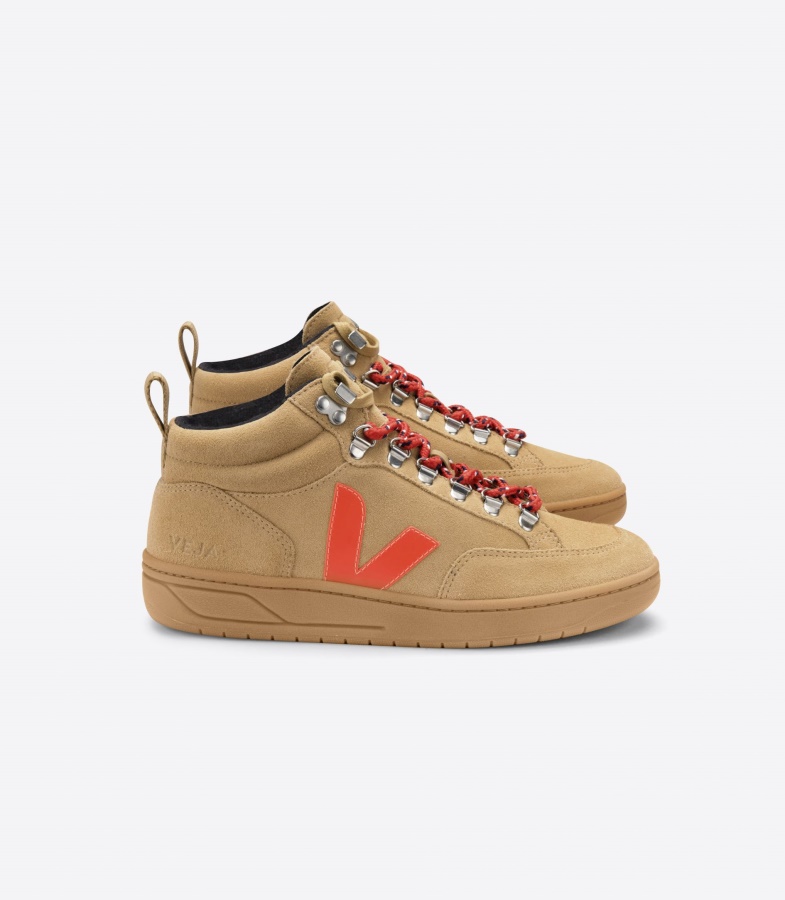 Roraima Suede Desert Orange Gum Sole Veja